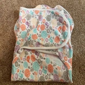 👗 3/$25 - 0-6 months Summer infant swaddle me sleep sack